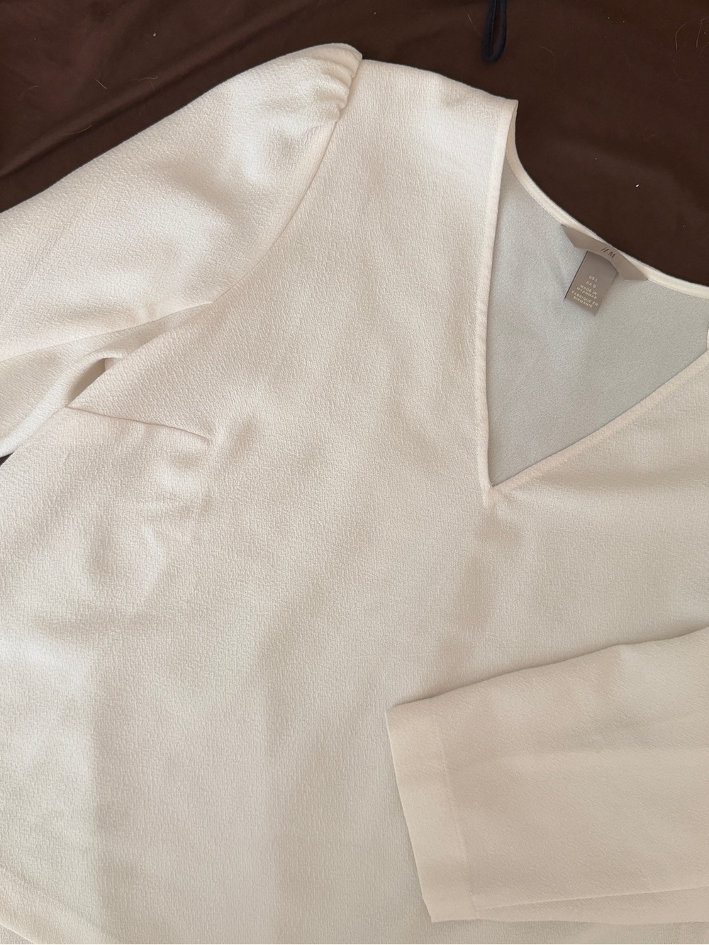 White V-Neck Long Sleeve Top